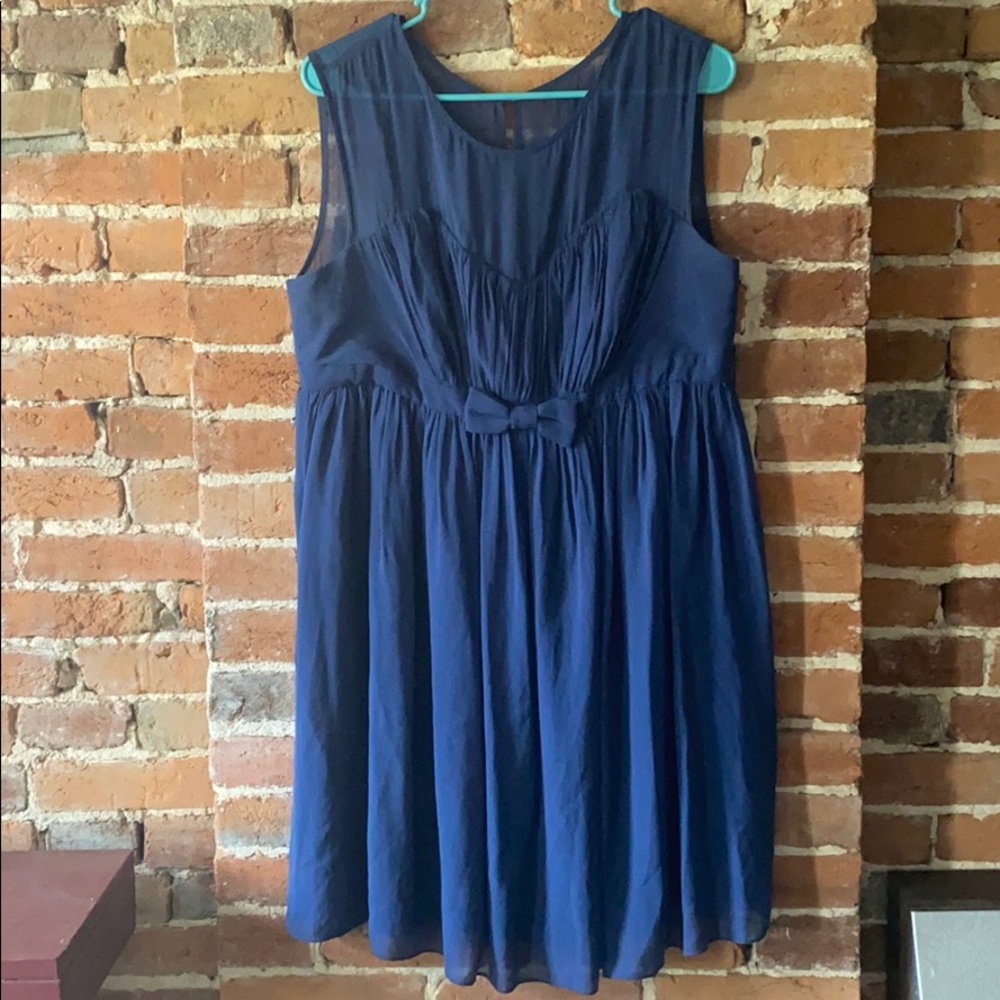 Essere dress Size 14